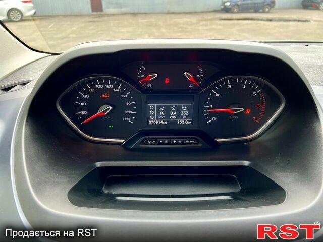 Серый Пежо Rifter, объемом двигателя 1.6 л и пробегом 71 тыс. км за 14800 $, фото 9 на Automoto.ua
