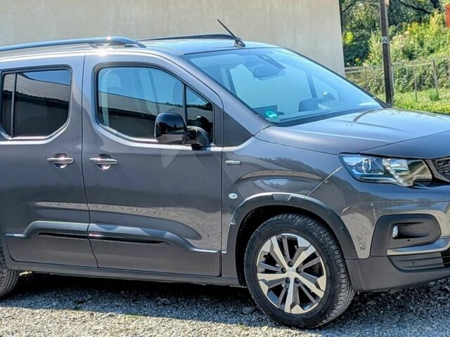 Серый Пежо Rifter, объемом двигателя 1.5 л и пробегом 197 тыс. км за 16200 $, фото 1 на Automoto.ua