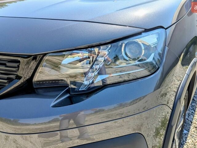 Серый Пежо Rifter, объемом двигателя 1.5 л и пробегом 197 тыс. км за 16200 $, фото 6 на Automoto.ua