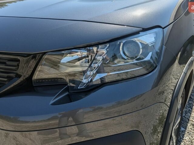 Сірий Пежо Rifter, об'ємом двигуна 1.5 л та пробігом 198 тис. км за 15600 $, фото 2 на Automoto.ua