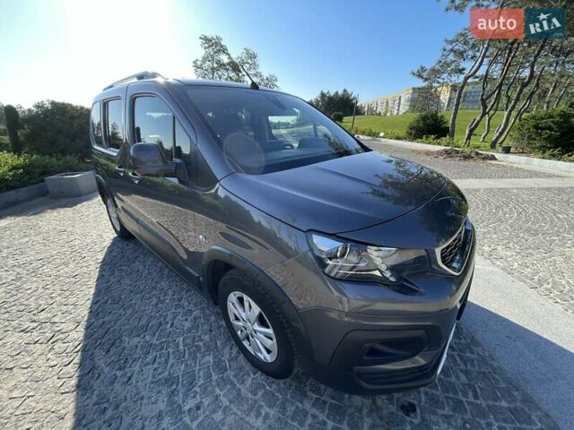 Серый Пежо Rifter, объемом двигателя 1.5 л и пробегом 66 тыс. км за 21900 $, фото 31 на Automoto.ua