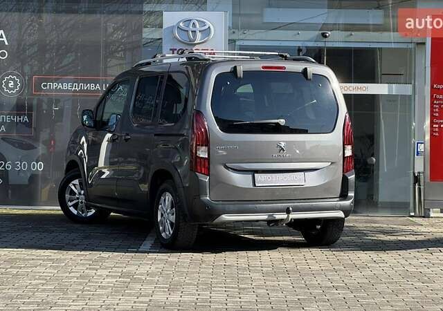 Серый Пежо Rifter, объемом двигателя 1.5 л и пробегом 147 тыс. км за 18001 $, фото 2 на Automoto.ua