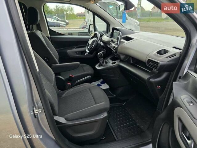 Сірий Пежо Rifter, об'ємом двигуна 1.5 л та пробігом 195 тис. км за 14500 $, фото 32 на Automoto.ua