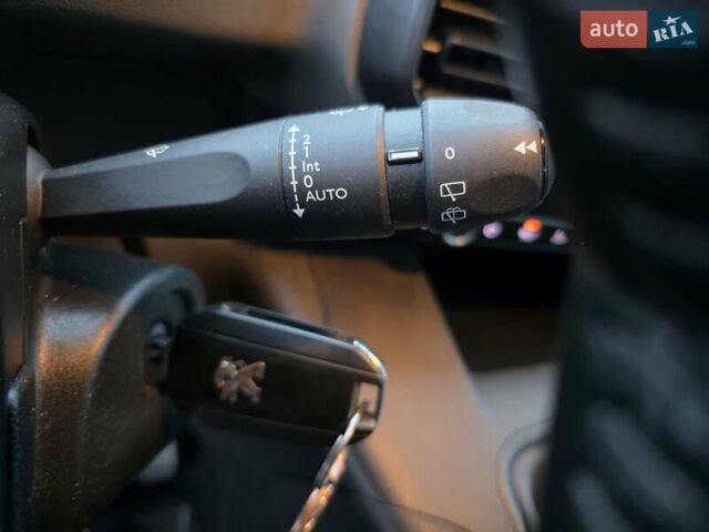 Серый Пежо Rifter, объемом двигателя 1.5 л и пробегом 196 тыс. км за 14300 $, фото 23 на Automoto.ua