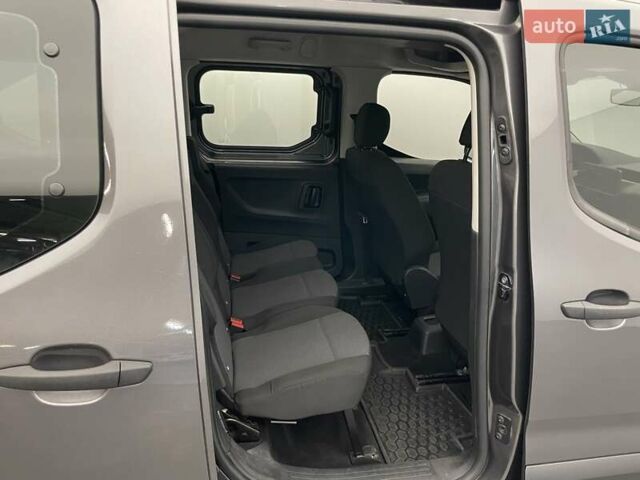 Сірий Пежо Rifter, об'ємом двигуна 1.6 л та пробігом 76 тис. км за 16461 $, фото 11 на Automoto.ua