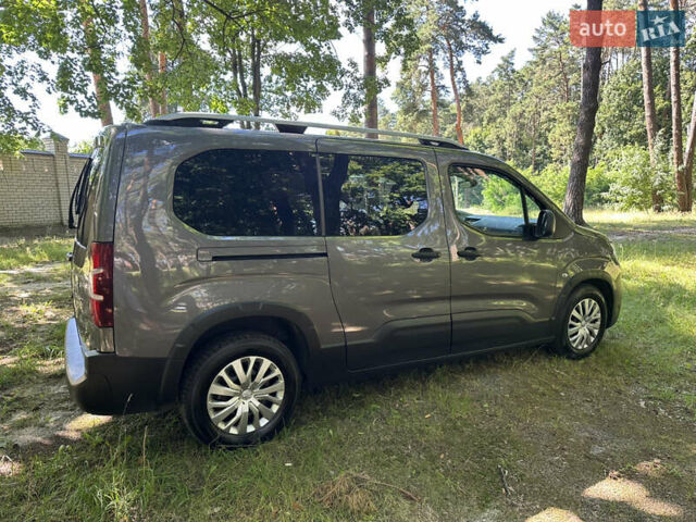 Серый Пежо Rifter, объемом двигателя 1.56 л и пробегом 200 тыс. км за 14999 $, фото 9 на Automoto.ua