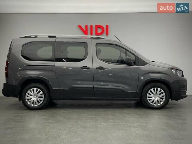 Сірий Пежо Rifter, об'ємом двигуна 1.6 л та пробігом 76 тис. км за 16461 $, фото 5 на Automoto.ua