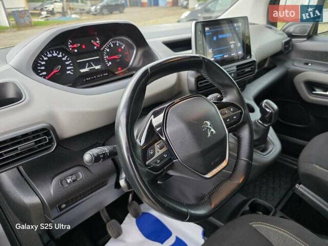 Сірий Пежо Rifter, об'ємом двигуна 1.5 л та пробігом 195 тис. км за 14500 $, фото 29 на Automoto.ua
