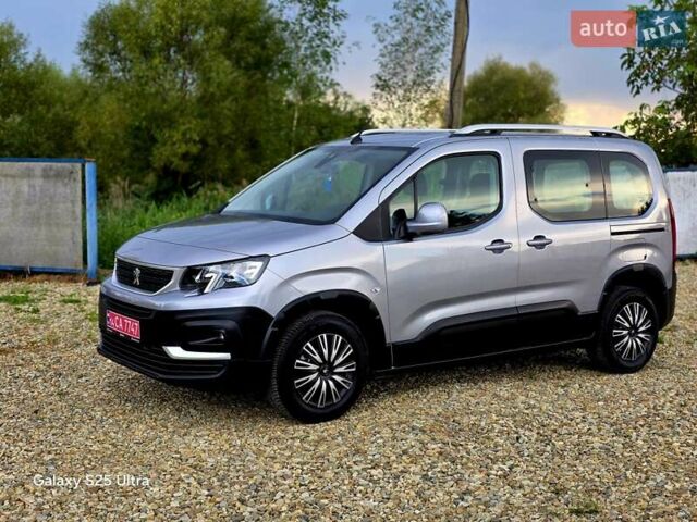 Сірий Пежо Rifter, об'ємом двигуна 1.5 л та пробігом 195 тис. км за 14500 $, фото 7 на Automoto.ua