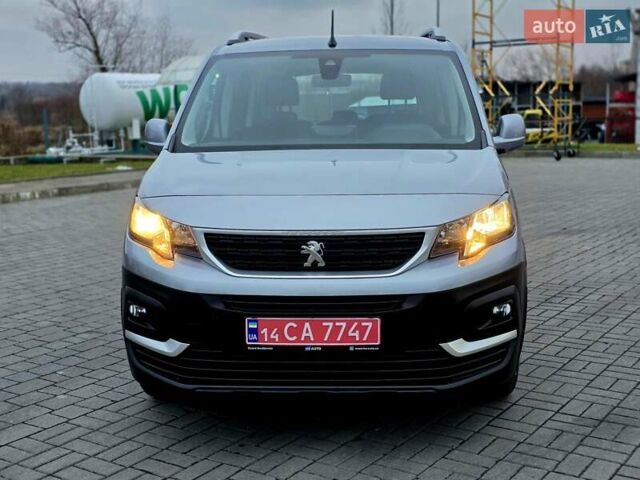 Серый Пежо Rifter, объемом двигателя 1.5 л и пробегом 196 тыс. км за 14300 $, фото 14 на Automoto.ua