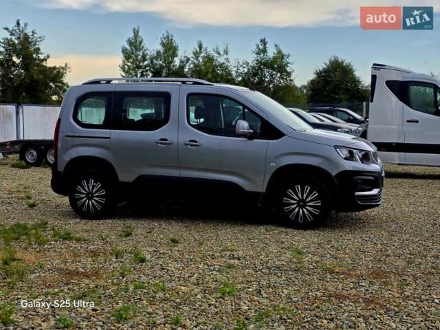 Сірий Пежо Rifter, об'ємом двигуна 1.5 л та пробігом 195 тис. км за 14500 $, фото 13 на Automoto.ua