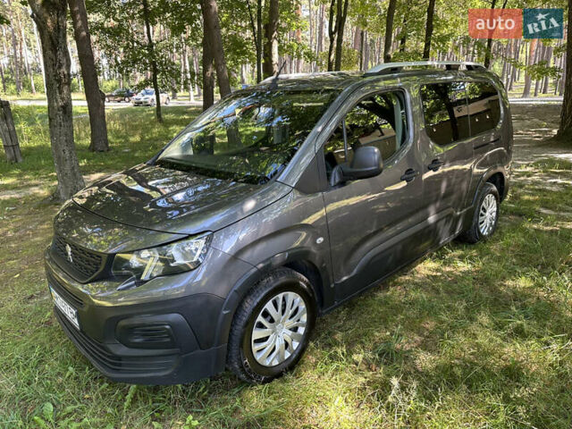 Серый Пежо Rifter, объемом двигателя 1.56 л и пробегом 200 тыс. км за 14999 $, фото 20 на Automoto.ua