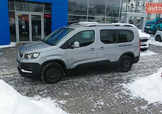 Серый Пежо Rifter, объемом двигателя 1.56 л и пробегом 220 тыс. км за 15499 $, фото 21 на Automoto.ua