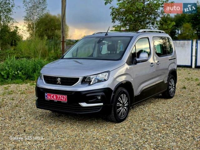 Серый Пежо Rifter, объемом двигателя 1.5 л и пробегом 195 тыс. км за 14800 $, фото 4 на Automoto.ua