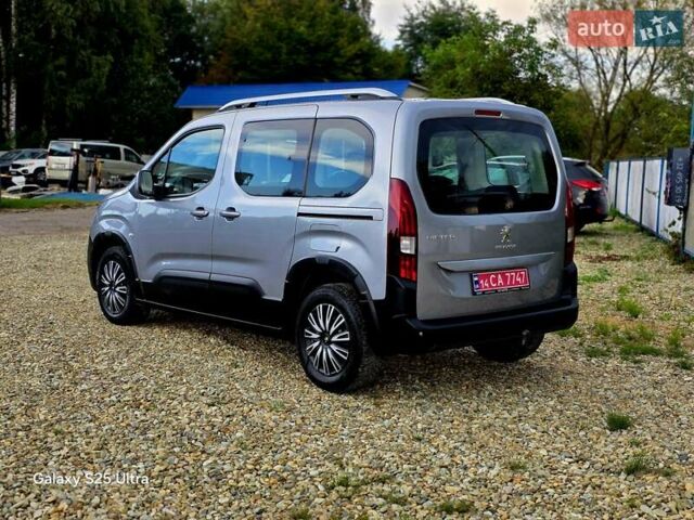 Сірий Пежо Rifter, об'ємом двигуна 1.5 л та пробігом 195 тис. км за 14500 $, фото 1 на Automoto.ua
