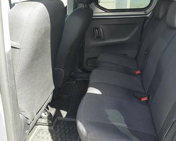 Серый Пежо Rifter, объемом двигателя 1.6 л и пробегом 76 тыс. км за 18999 $, фото 13 на Automoto.ua