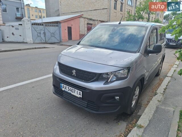 Сірий Пежо Rifter, об'ємом двигуна 1.6 л та пробігом 86 тис. км за 17500 $, фото 3 на Automoto.ua