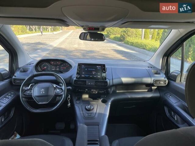 Серый Пежо Rifter, объемом двигателя 1.5 л и пробегом 66 тыс. км за 21900 $, фото 25 на Automoto.ua