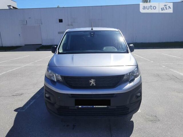 Серый Пежо Rifter, объемом двигателя 1.6 л и пробегом 76 тыс. км за 18999 $, фото 7 на Automoto.ua