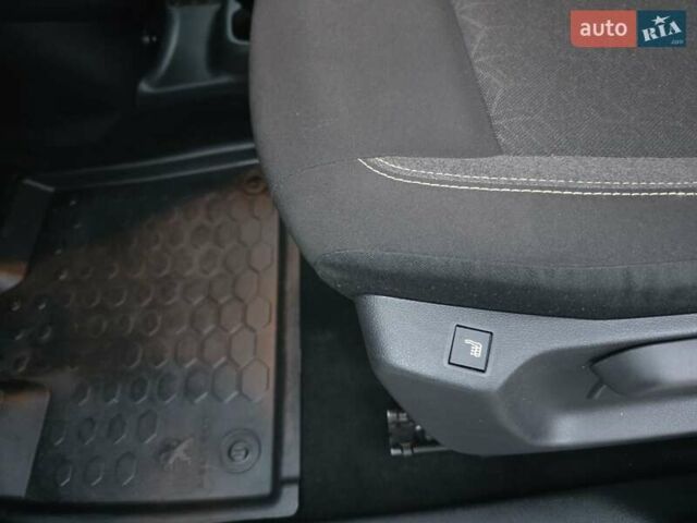 Серый Пежо Rifter, объемом двигателя 1.5 л и пробегом 196 тыс. км за 14300 $, фото 21 на Automoto.ua