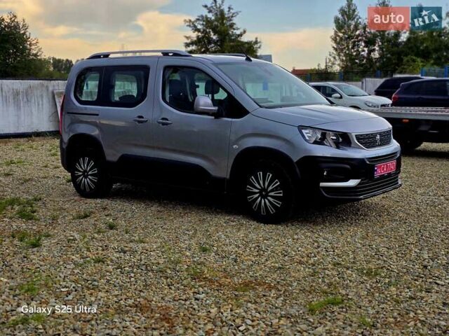 Сірий Пежо Rifter, об'ємом двигуна 1.5 л та пробігом 195 тис. км за 14500 $, фото 17 на Automoto.ua