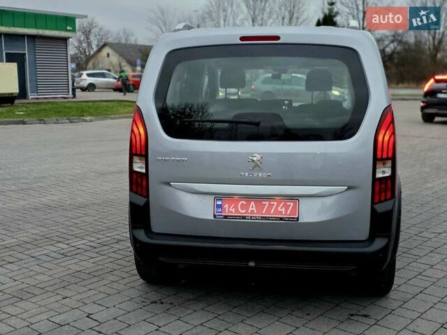 Серый Пежо Rifter, объемом двигателя 1.5 л и пробегом 196 тыс. км за 14300 $, фото 7 на Automoto.ua