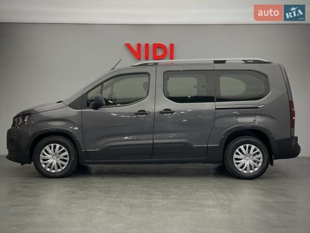 Сірий Пежо Rifter, об'ємом двигуна 1.6 л та пробігом 76 тис. км за 16461 $, фото 4 на Automoto.ua
