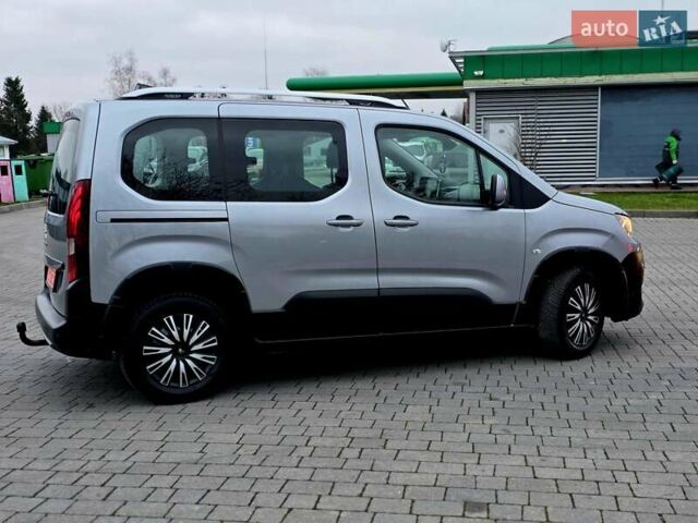 Серый Пежо Rifter, объемом двигателя 1.5 л и пробегом 196 тыс. км за 14300 $, фото 4 на Automoto.ua