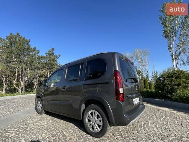 Серый Пежо Rifter, объемом двигателя 1.5 л и пробегом 66 тыс. км за 21900 $, фото 34 на Automoto.ua