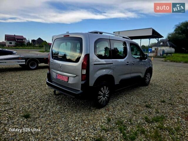 Серый Пежо Rifter, объемом двигателя 1.5 л и пробегом 195 тыс. км за 14800 $, фото 19 на Automoto.ua