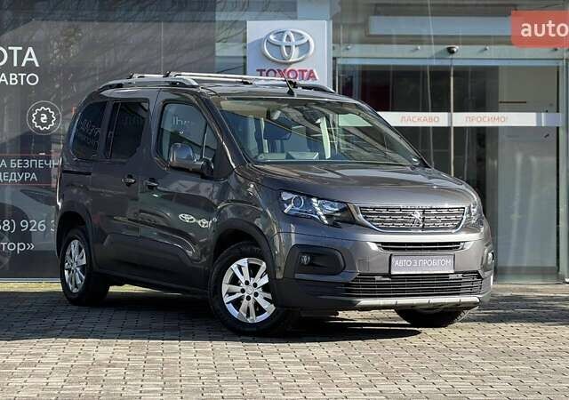 Серый Пежо Rifter, объемом двигателя 1.5 л и пробегом 147 тыс. км за 18001 $, фото 1 на Automoto.ua