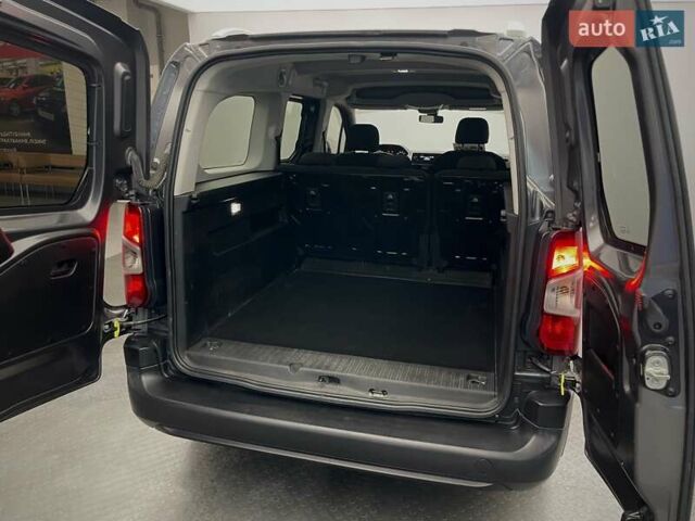 Сірий Пежо Rifter, об'ємом двигуна 1.6 л та пробігом 76 тис. км за 16461 $, фото 7 на Automoto.ua