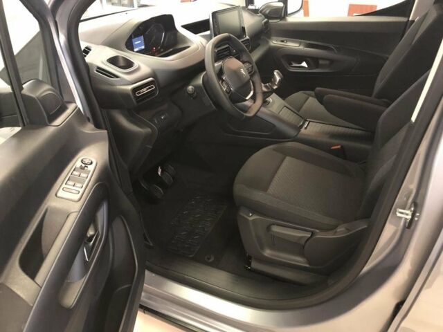 Сірий Пежо Rifter, об'ємом двигуна 16 л та пробігом 0 тис. км за 535 $, фото 1 на Automoto.ua