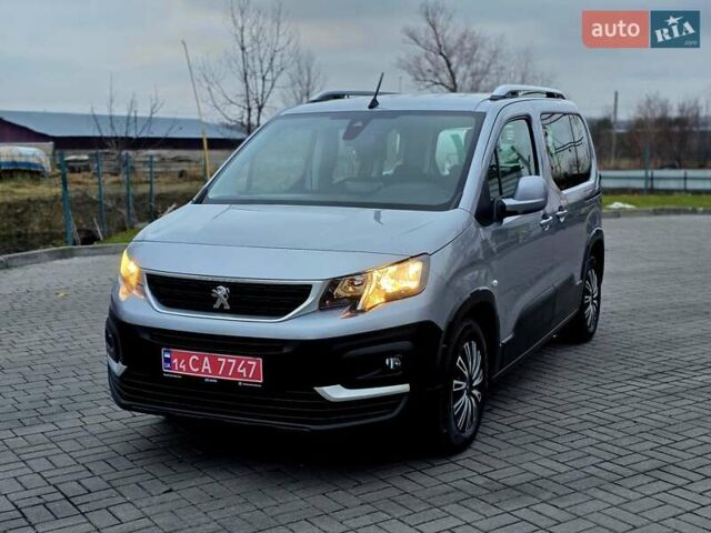 Серый Пежо Rifter, объемом двигателя 1.5 л и пробегом 196 тыс. км за 14300 $, фото 13 на Automoto.ua