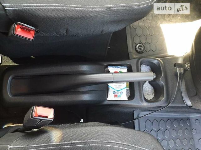 Серый Пежо Rifter, объемом двигателя 1.6 л и пробегом 76 тыс. км за 18999 $, фото 17 на Automoto.ua