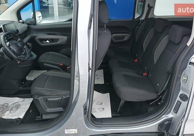 Серый Пежо Rifter, объемом двигателя 1.56 л и пробегом 220 тыс. км за 15499 $, фото 9 на Automoto.ua