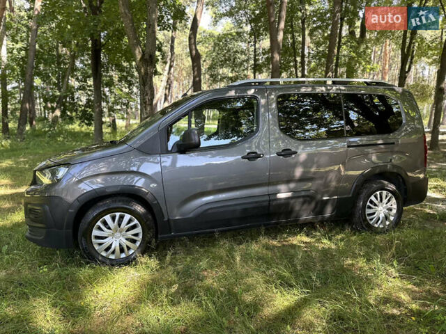 Серый Пежо Rifter, объемом двигателя 1.56 л и пробегом 200 тыс. км за 14999 $, фото 17 на Automoto.ua