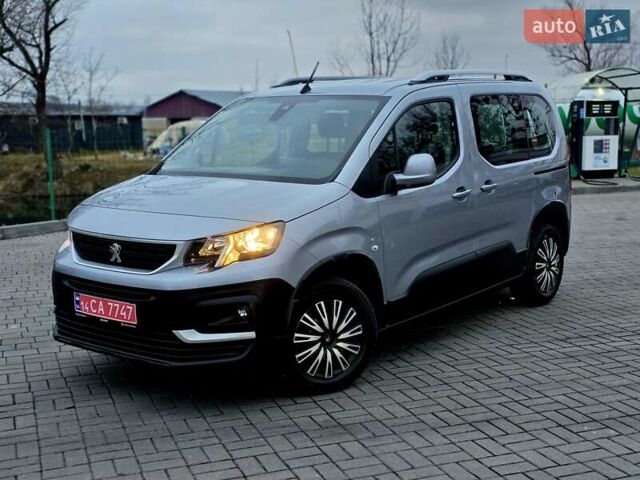 Серый Пежо Rifter, объемом двигателя 1.5 л и пробегом 196 тыс. км за 14300 $, фото 16 на Automoto.ua