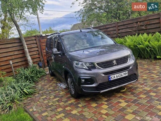 Серый Пежо Rifter, объемом двигателя 1.5 л и пробегом 137 тыс. км за 21500 $, фото 4 на Automoto.ua