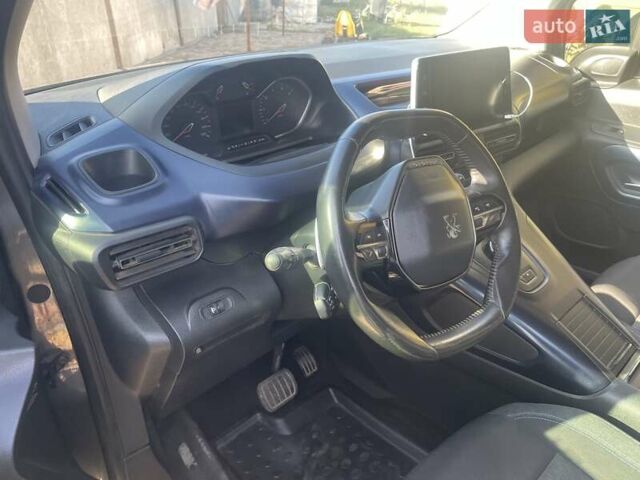 Сірий Пежо Rifter, об'ємом двигуна 1.5 л та пробігом 210 тис. км за 19000 $, фото 9 на Automoto.ua