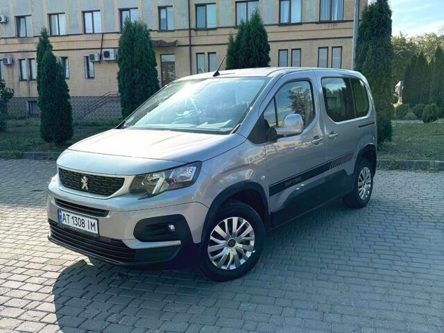 Сірий Пежо Rifter, об'ємом двигуна 1.5 л та пробігом 199 тис. км за 14799 $, фото 7 на Automoto.ua