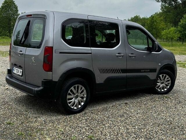 Сірий Пежо Rifter, об'ємом двигуна 1.5 л та пробігом 197 тис. км за 14999 $, фото 64 на Automoto.ua