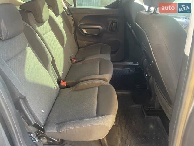 Сірий Пежо Rifter, об'ємом двигуна 1.5 л та пробігом 210 тис. км за 19000 $, фото 13 на Automoto.ua