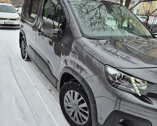 Сірий Пежо Rifter, об'ємом двигуна 1.56 л та пробігом 134 тис. км за 18200 $, фото 1 на Automoto.ua