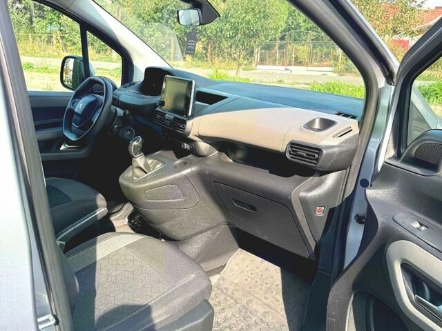 Сірий Пежо Rifter, об'ємом двигуна 1.5 л та пробігом 199 тис. км за 14799 $, фото 22 на Automoto.ua