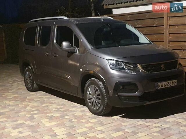 Серый Пежо Rifter, объемом двигателя 1.5 л и пробегом 137 тыс. км за 21500 $, фото 11 на Automoto.ua