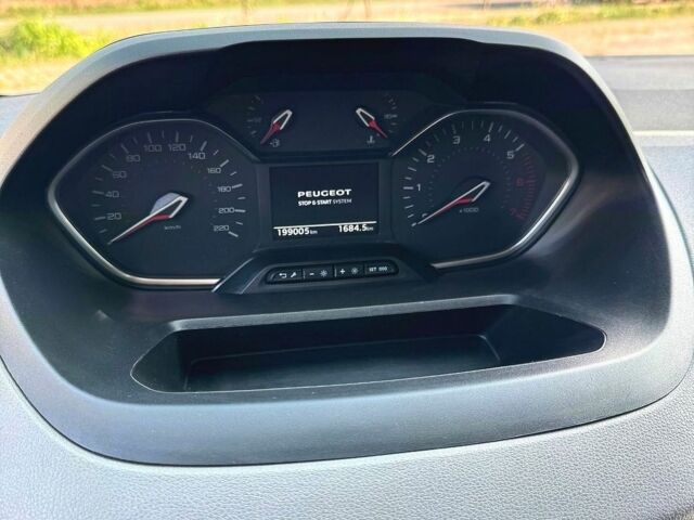 Сірий Пежо Rifter, об'ємом двигуна 1.5 л та пробігом 199 тис. км за 14799 $, фото 14 на Automoto.ua