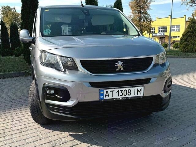 Сірий Пежо Rifter, об'ємом двигуна 1.5 л та пробігом 199 тис. км за 14799 $, фото 1 на Automoto.ua