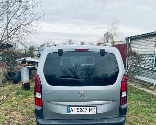 Серый Пежо Rifter, объемом двигателя 1.5 л и пробегом 98 тыс. км за 22500 $, фото 9 на Automoto.ua