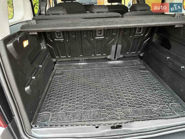 Сірий Пежо Rifter, об'ємом двигуна 1.5 л та пробігом 50 тис. км за 24500 $, фото 9 на Automoto.ua